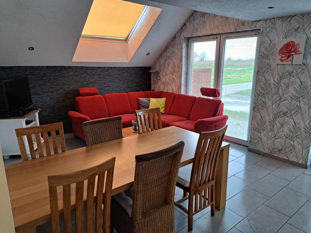 Kniepwiekerhof * Neukamperfehn
